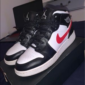 Jordan 1 mid gs